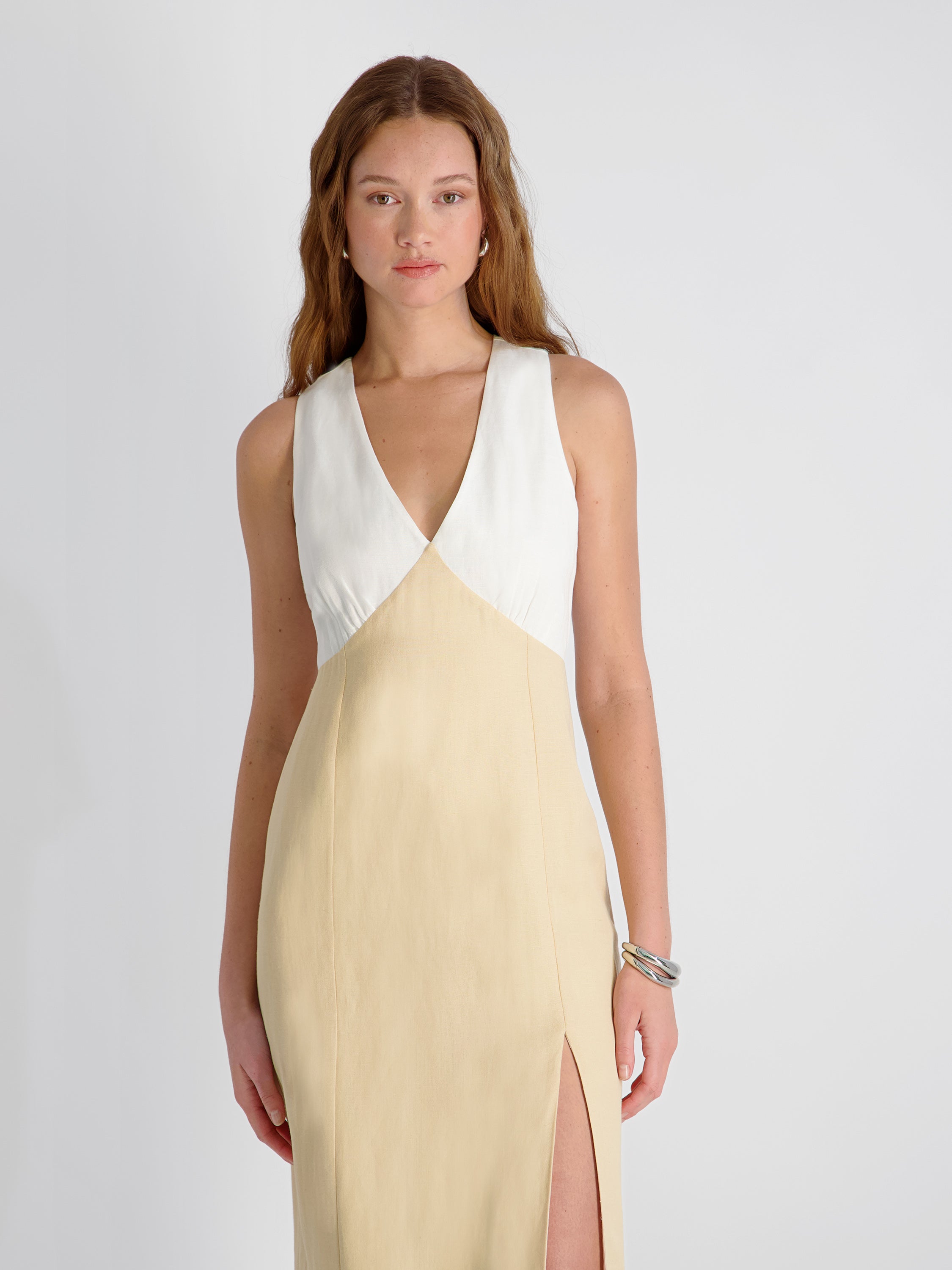 COOPER LINEN V-NECK MIDI DRESS View 2 | Maxi Dresses COOPER LINEN V-NECK MIDI DRESS View 2 | Maxi Dresses