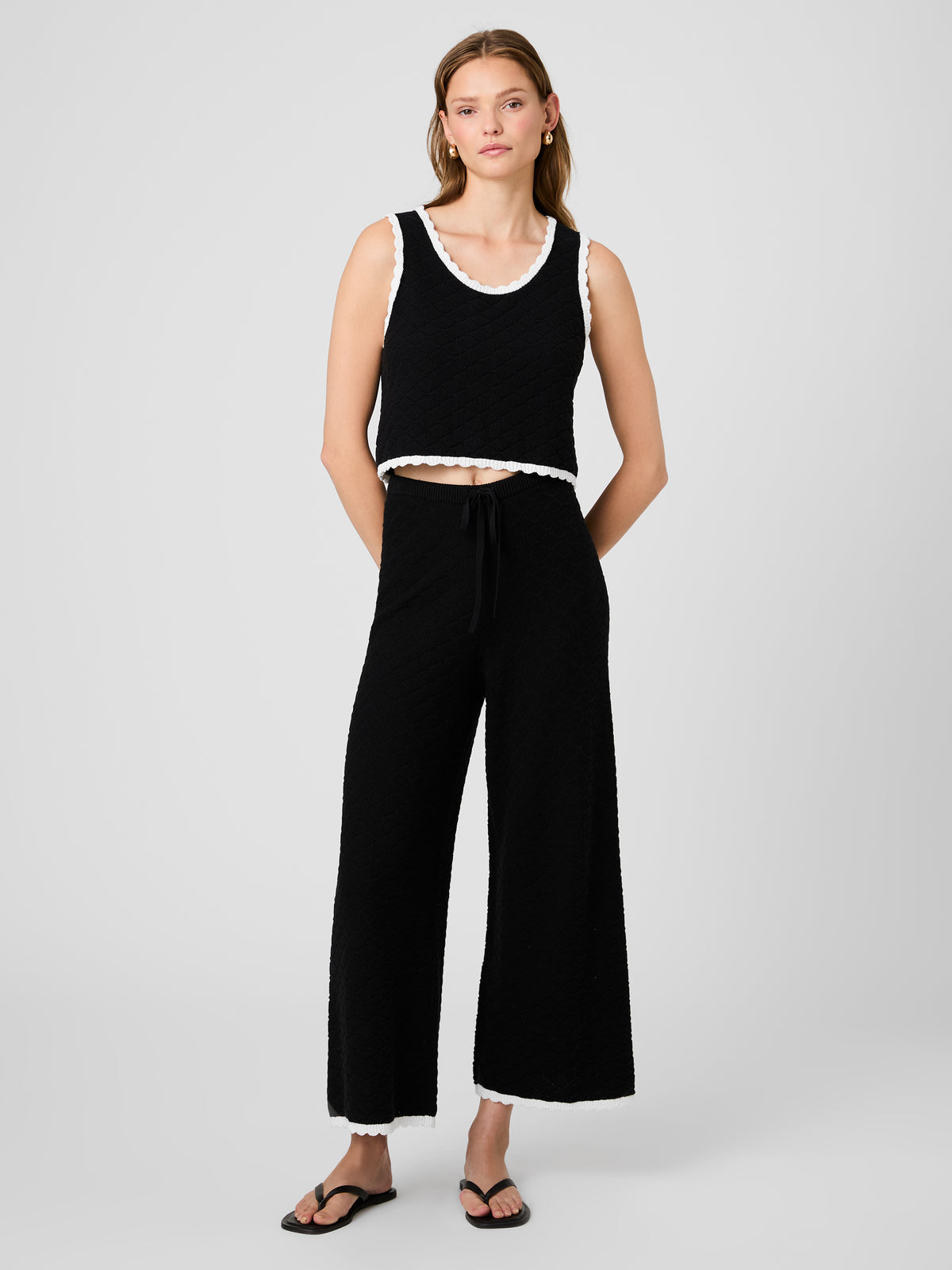 TEDDY DIAMOND KNIT CROP PANTS VIEW 5 | Best Sellers TEDDY DIAMOND KNIT CROP PANTS VIEW 5 | Best Sellers