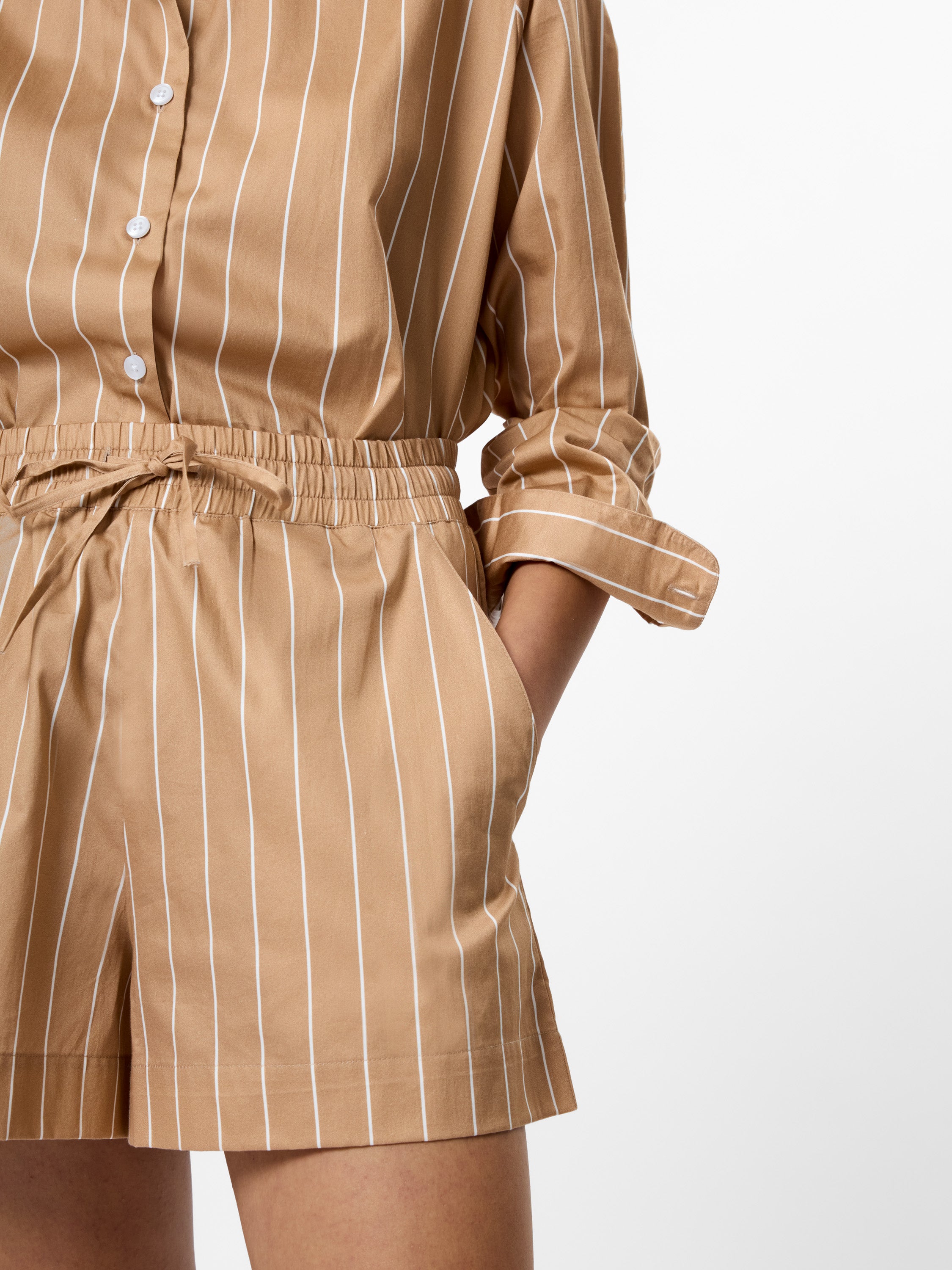 ALEXIS POPLIN STRIPED SHORTS View 2 | Products ALEXIS POPLIN STRIPED SHORTS View 2 | Products