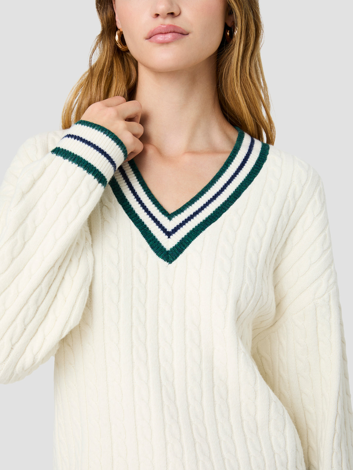 ALEYNA KNIT V-NECK CABLE PULLOVER SWEATER VIEW 3 ALEYNA KNIT V-NECK CABLE PULLOVER SWEATER VIEW 3