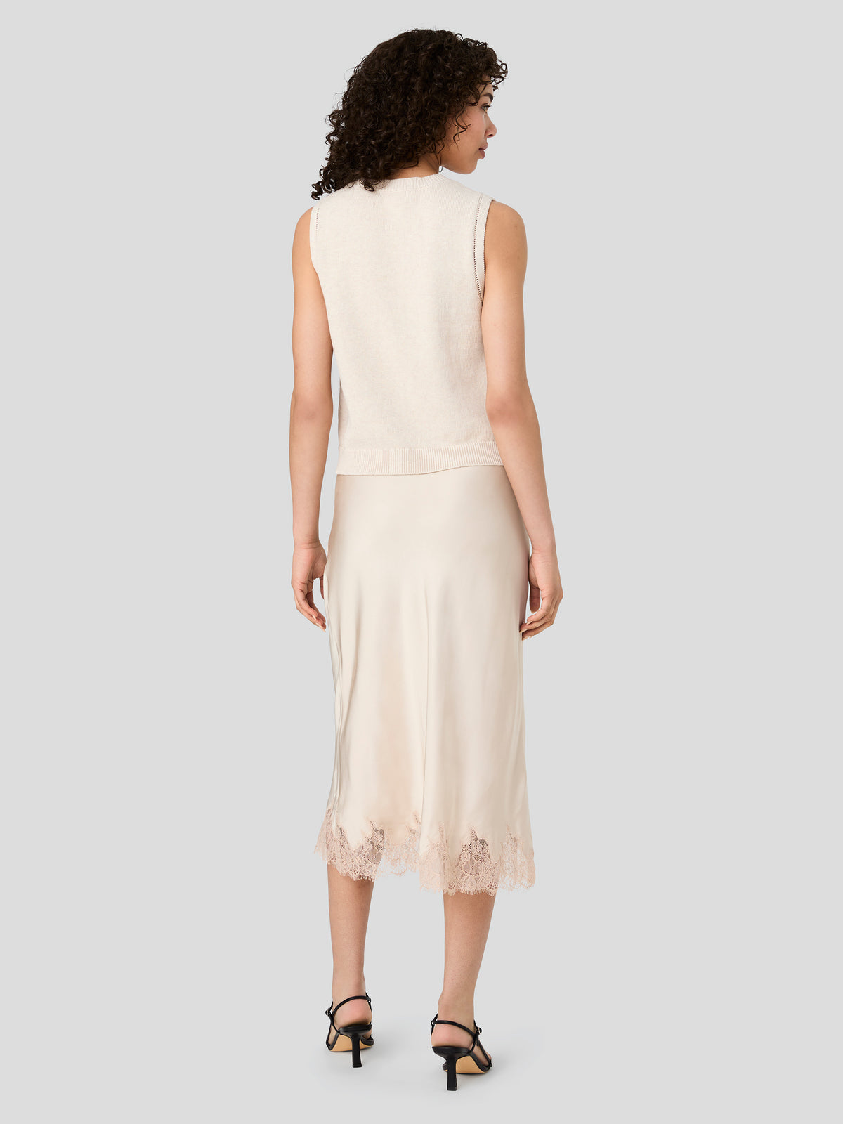 MOZART SLEEVELESS POINTELLE BORDER TOP VIEW 4 MOZART SLEEVELESS POINTELLE BORDER TOP VIEW 4