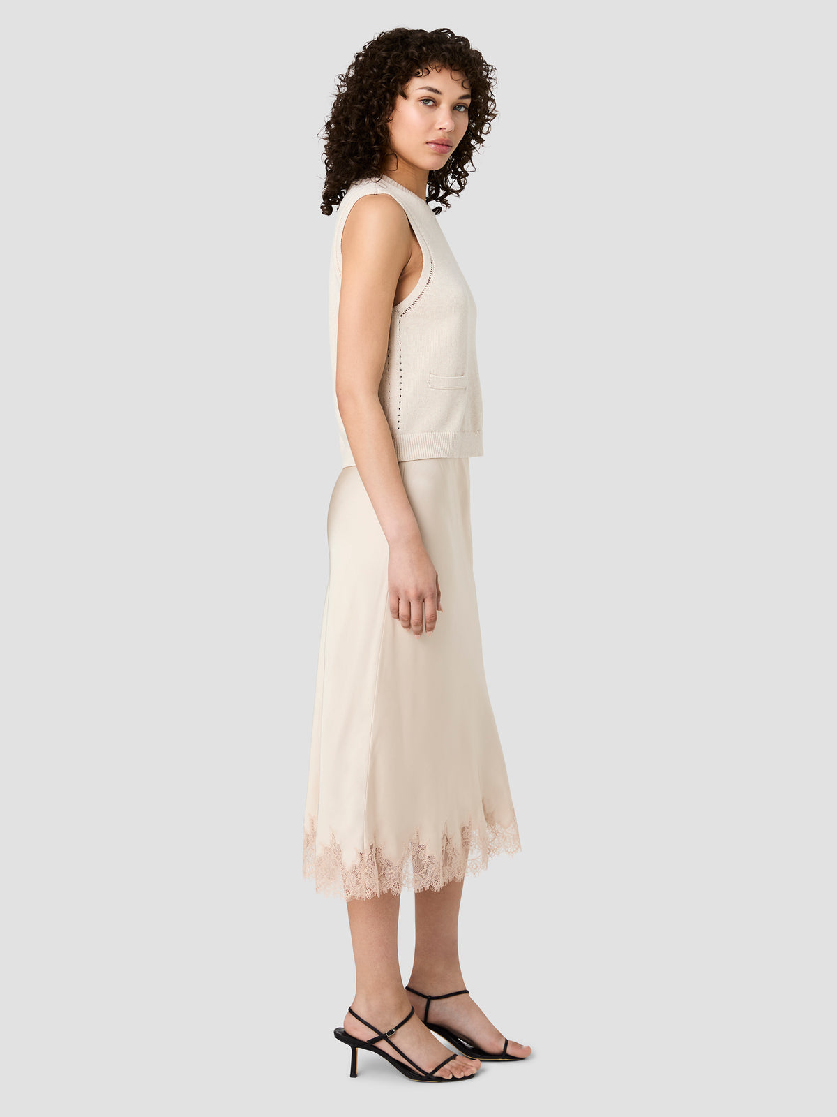MOZART SLEEVELESS POINTELLE BORDER TOP VIEW 5 MOZART SLEEVELESS POINTELLE BORDER TOP VIEW 5