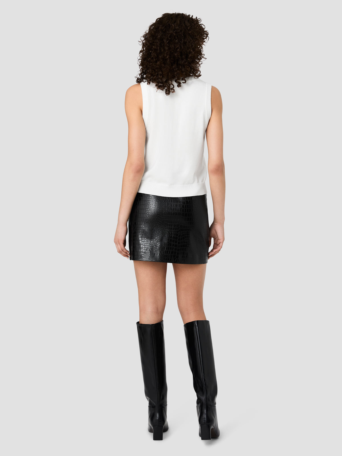 WILLA KNIT V-NECK VEST VIEW 3 | New Arrivals WILLA KNIT V-NECK VEST VIEW 3 | New Arrivals