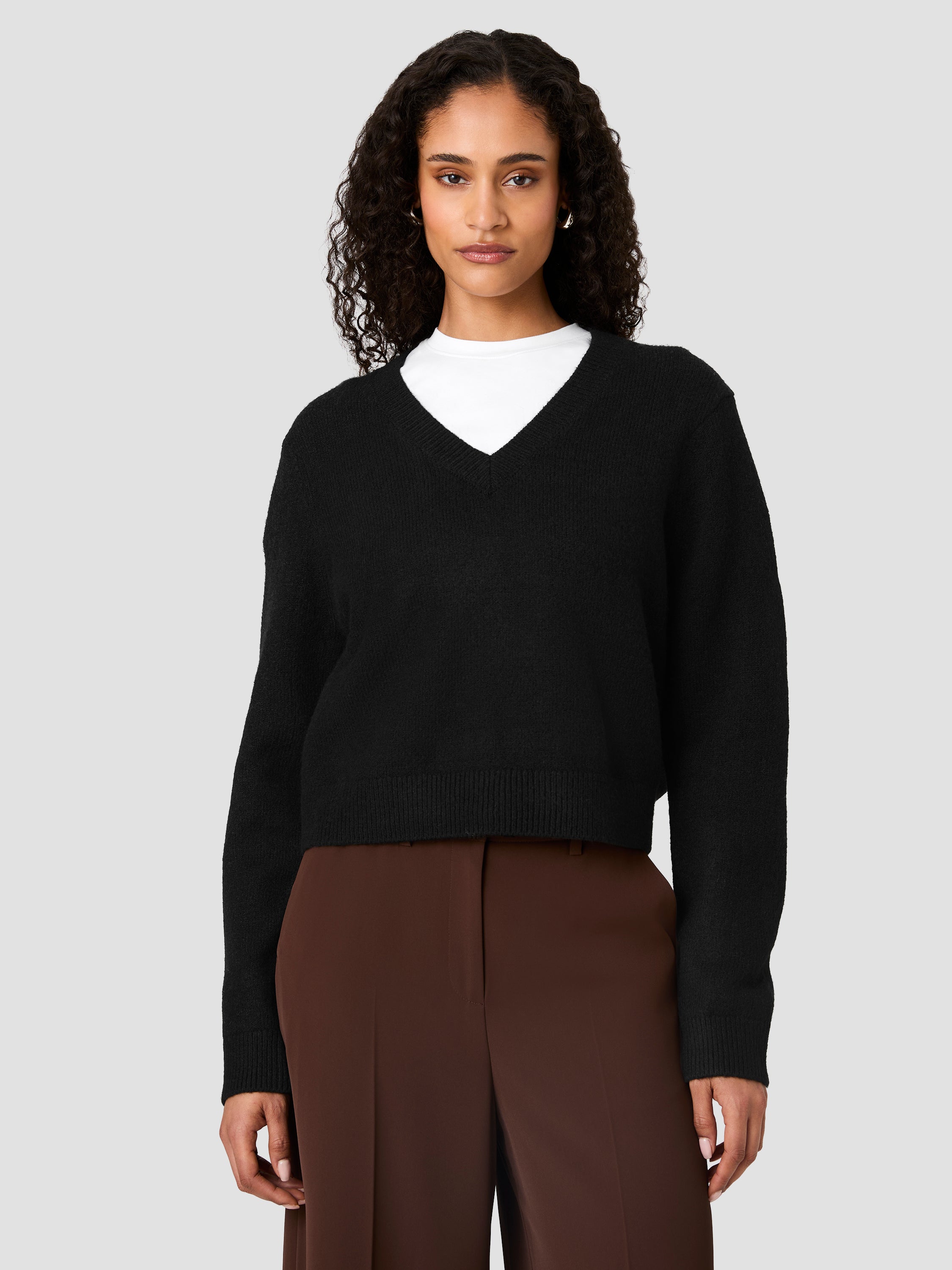 SUZIE KNIT V-NECK PULLOVER SWEATER View 2 | Products SUZIE KNIT V-NECK PULLOVER SWEATER View 2 | Products