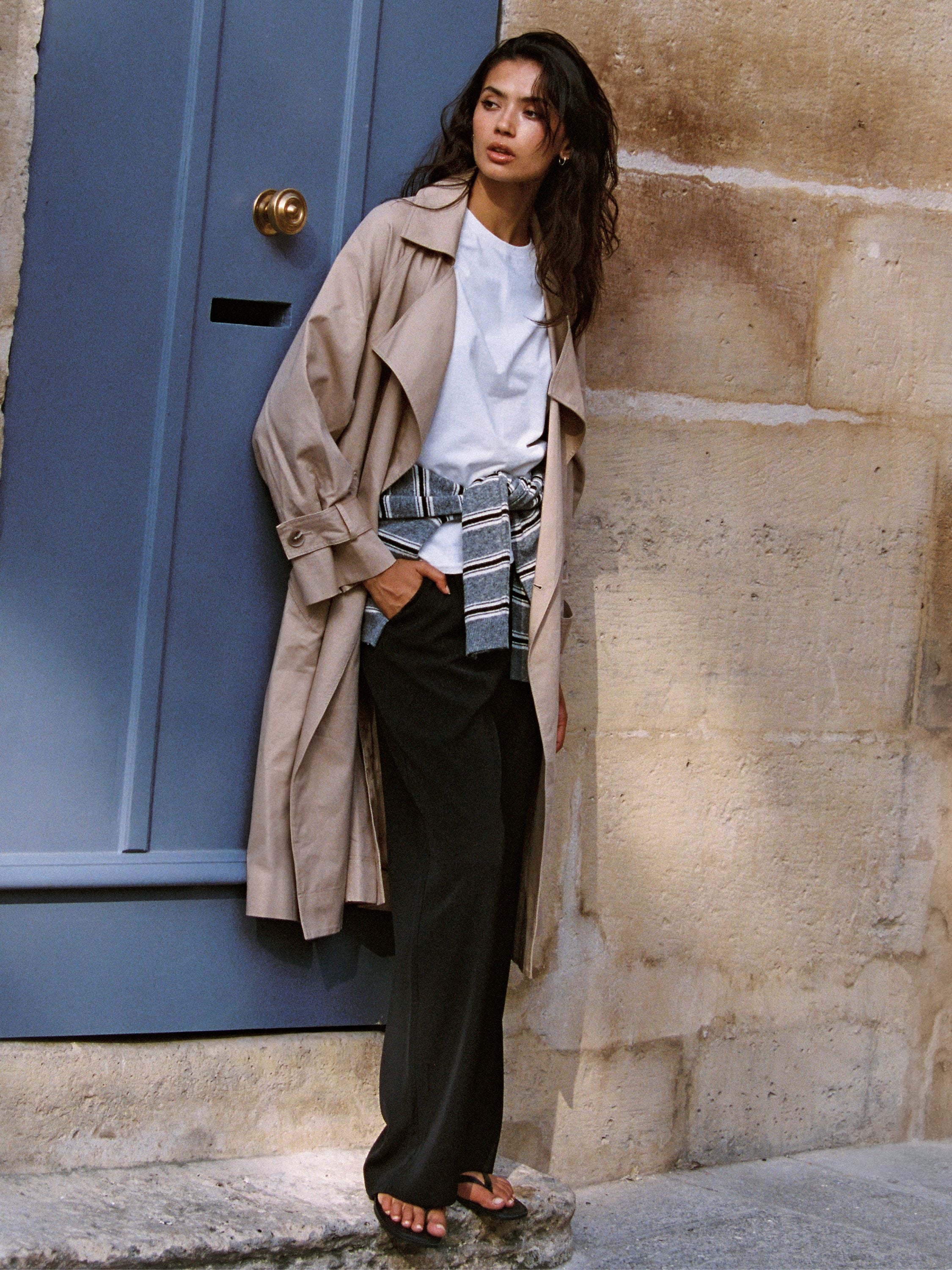 RELAXED TRENCH TWILL RAGLAN TRENCH COAT VIEW 4 | The Essentials Edit