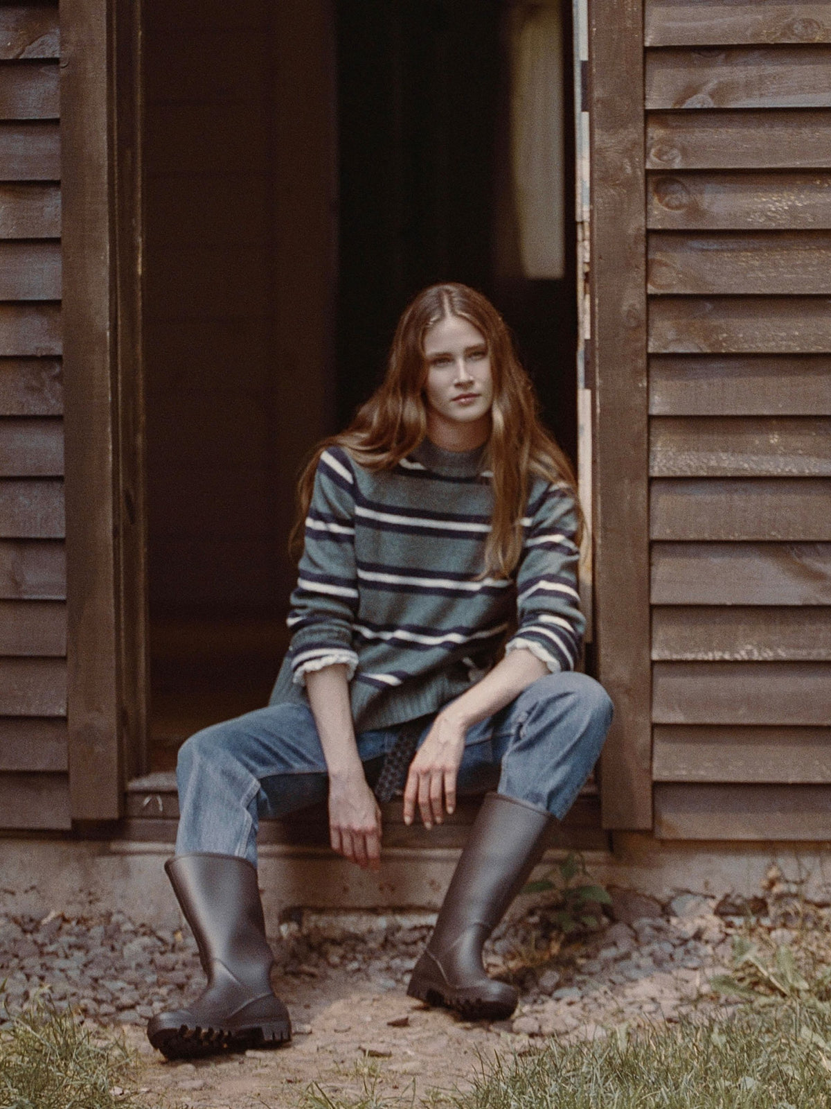 SUZIE PULLOVER SWEATER WITH SLIT VIEW 4