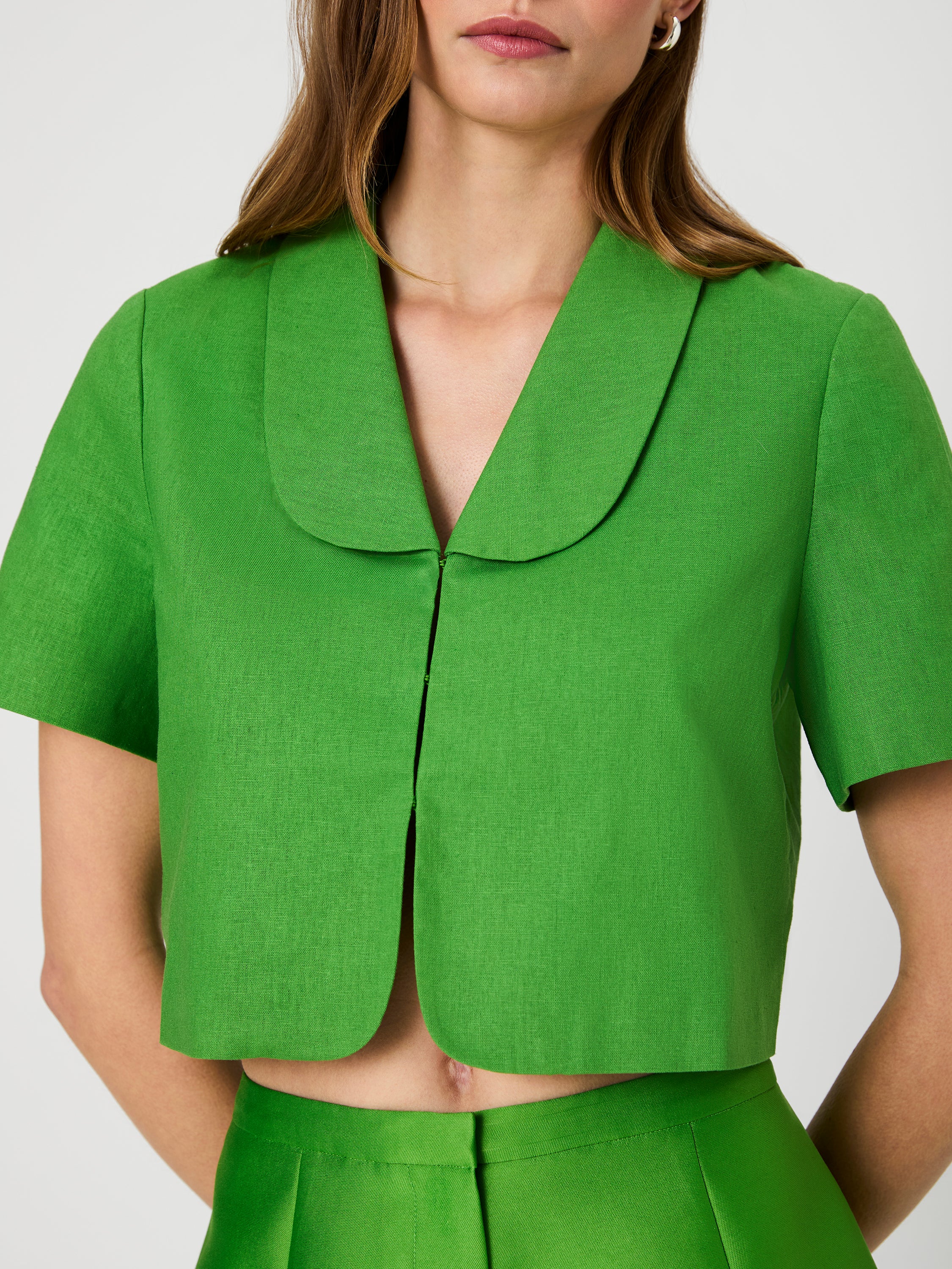 THEO LINEN OVERSIZED COLLAR TOP VIEW 5 | New Arrivals