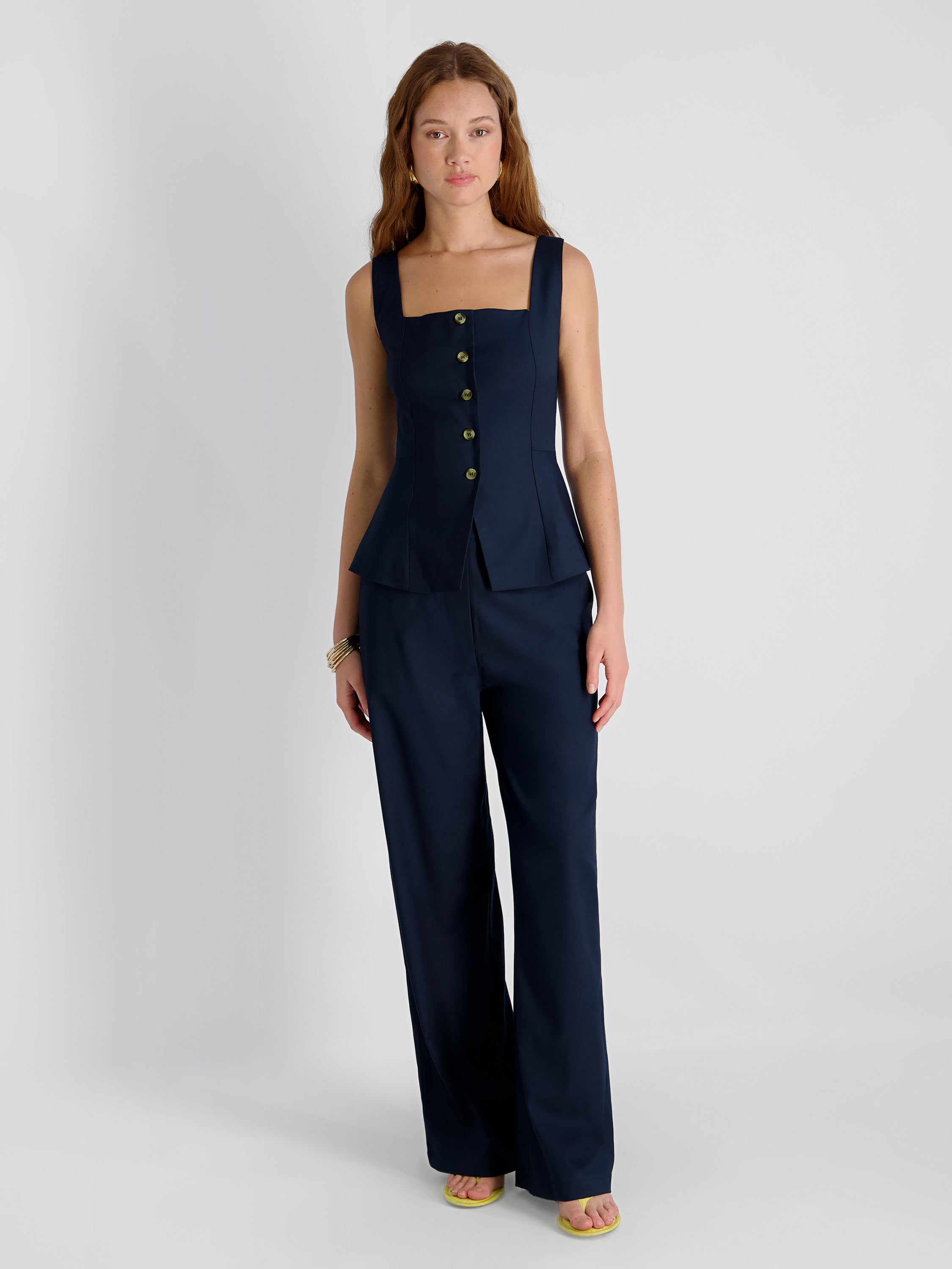 LIGHTWEIGHT TWILL SQUARE NECK SLEEVELESS TOP VIEW 5 | Sale