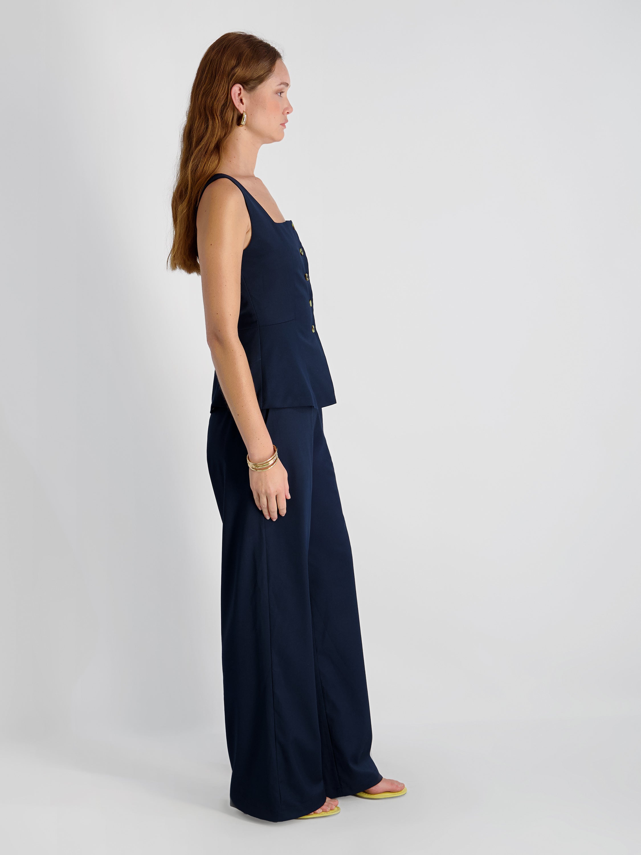 LIGHTWEIGHT TWILL SQUARE NECK SLEEVELESS TOP VIEW 4 | Sale