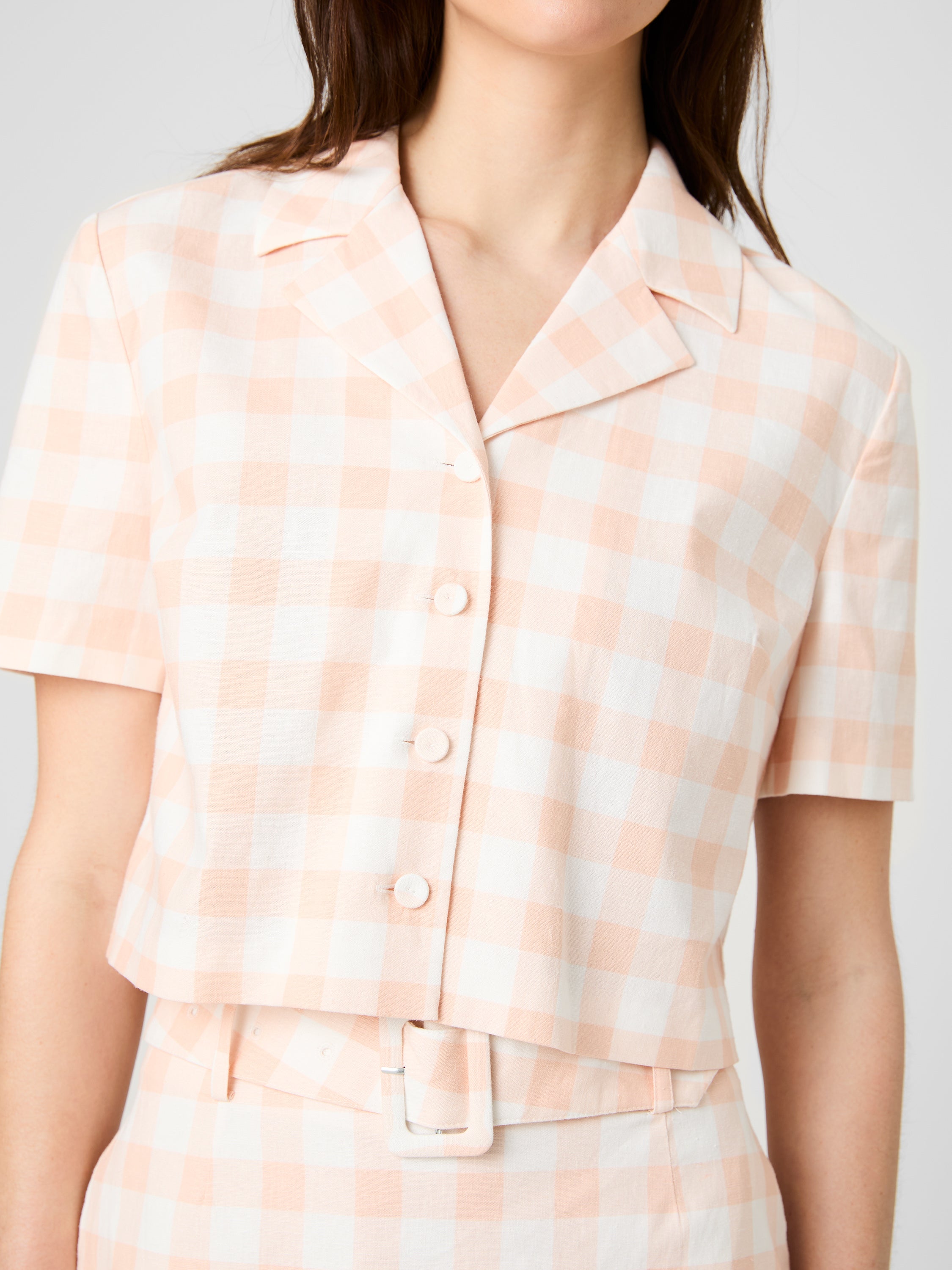 ASPEN LINEN GINGHAM CROP SHIRT VIEW 3 | Shirts & Tops