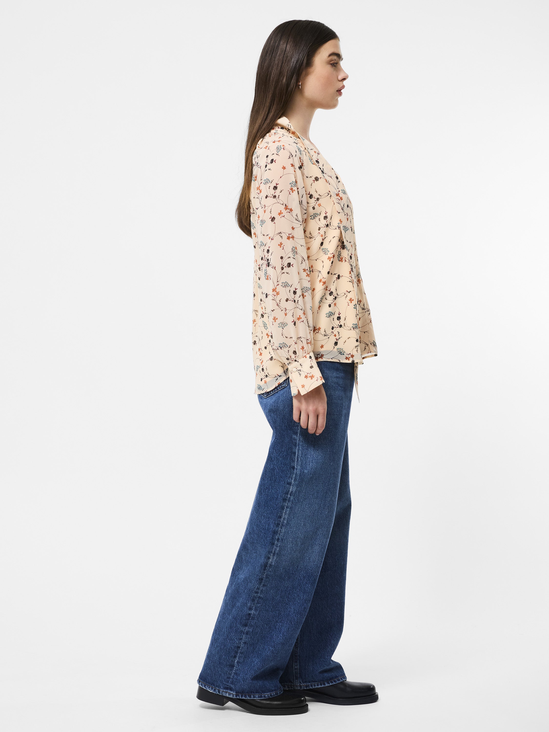 Leithia Wispy Chiffon Neck Tie Top
