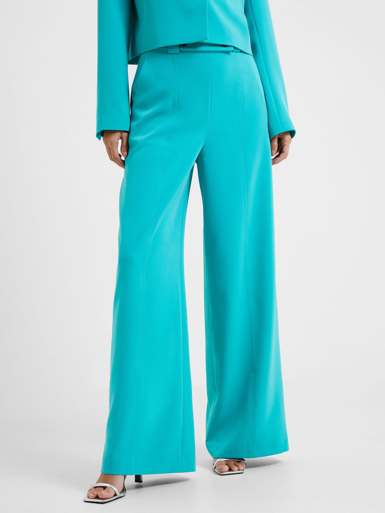 Echo Crepe Cropped Blazer Jaded Teal | French Connection US