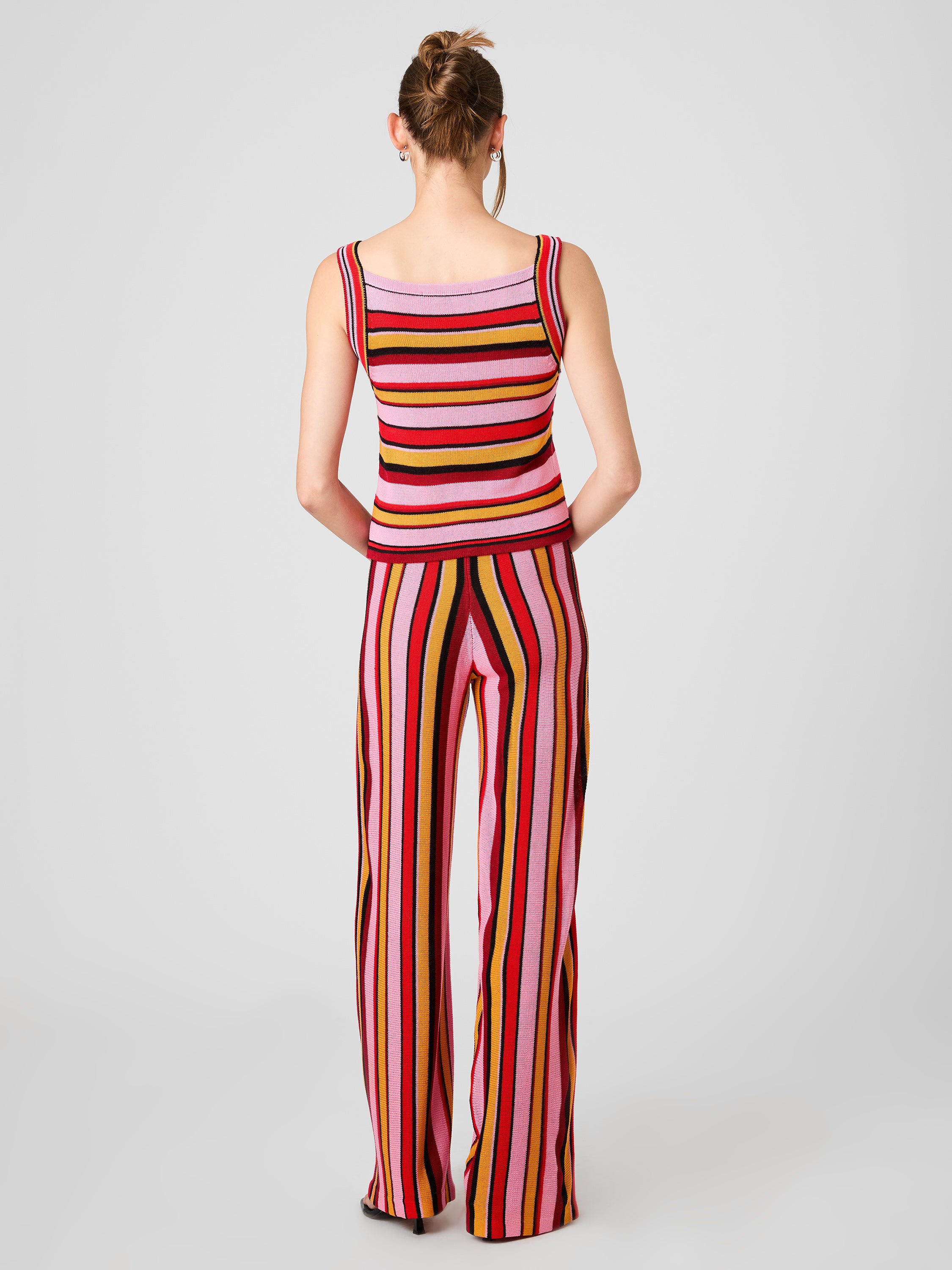 MOTLEY KNIT SLEEVELESS TOP VIEW 5 | Vacation Edit