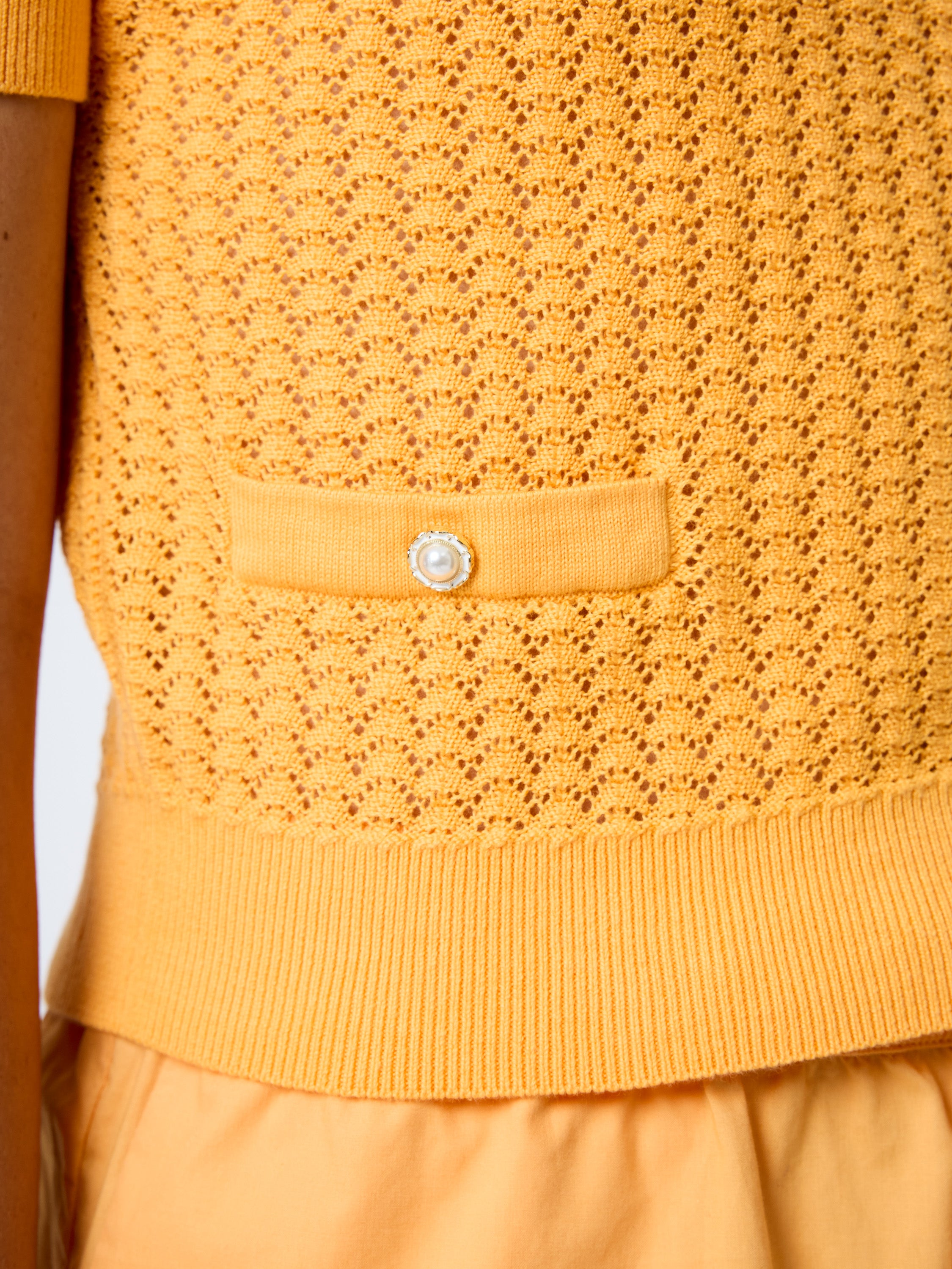 MOZART SCALLOP SHORT SLEEVE TOP VIEW 3 | Sample Orders