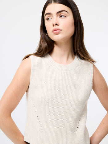 Mozart Crewneck Sleeveless Vest