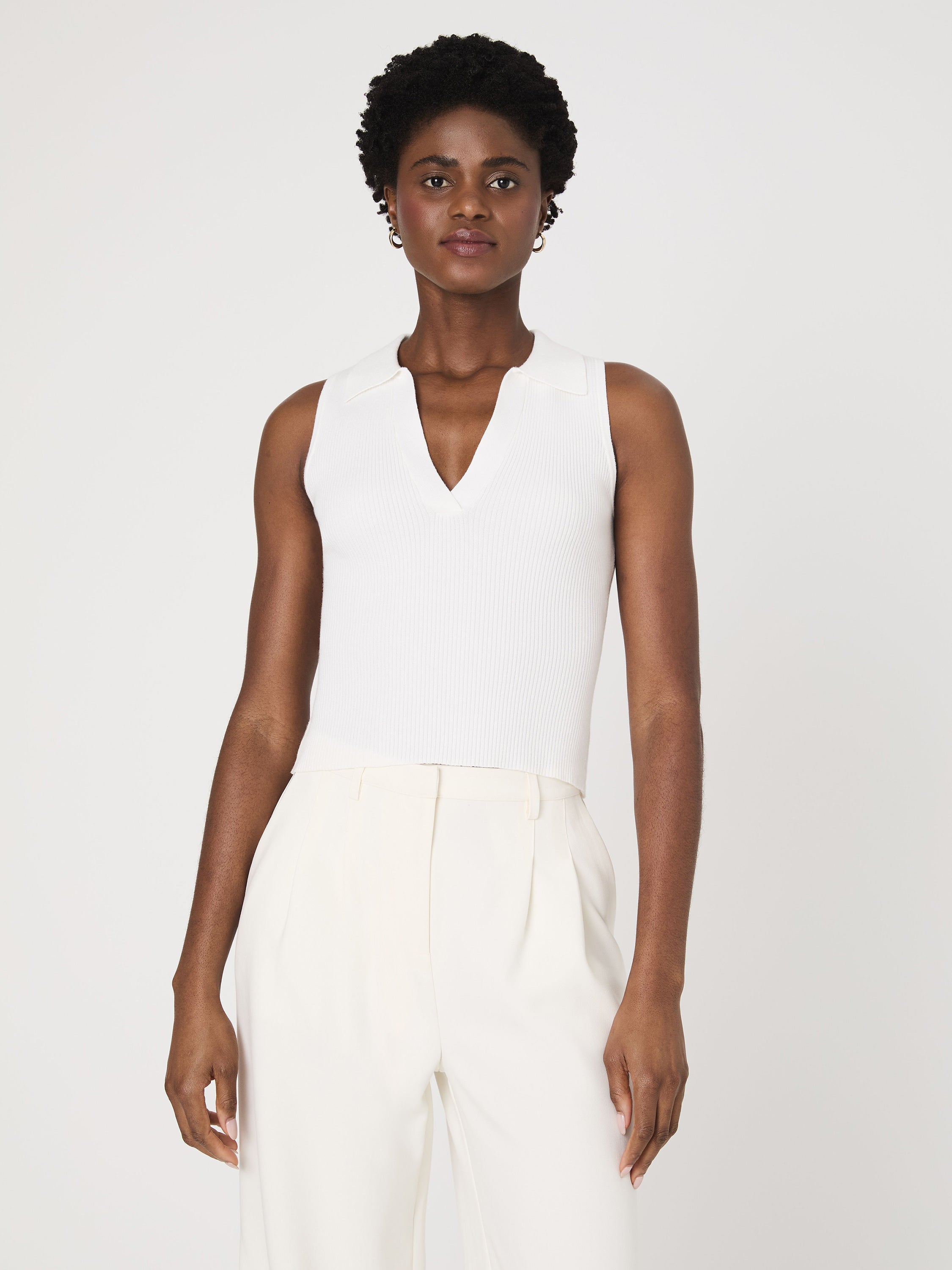 【THE MOZZ】[Premium] Pre V-Neck Knit Set-Up Mozza V Neck Sleeveless Sweater Summer White | French