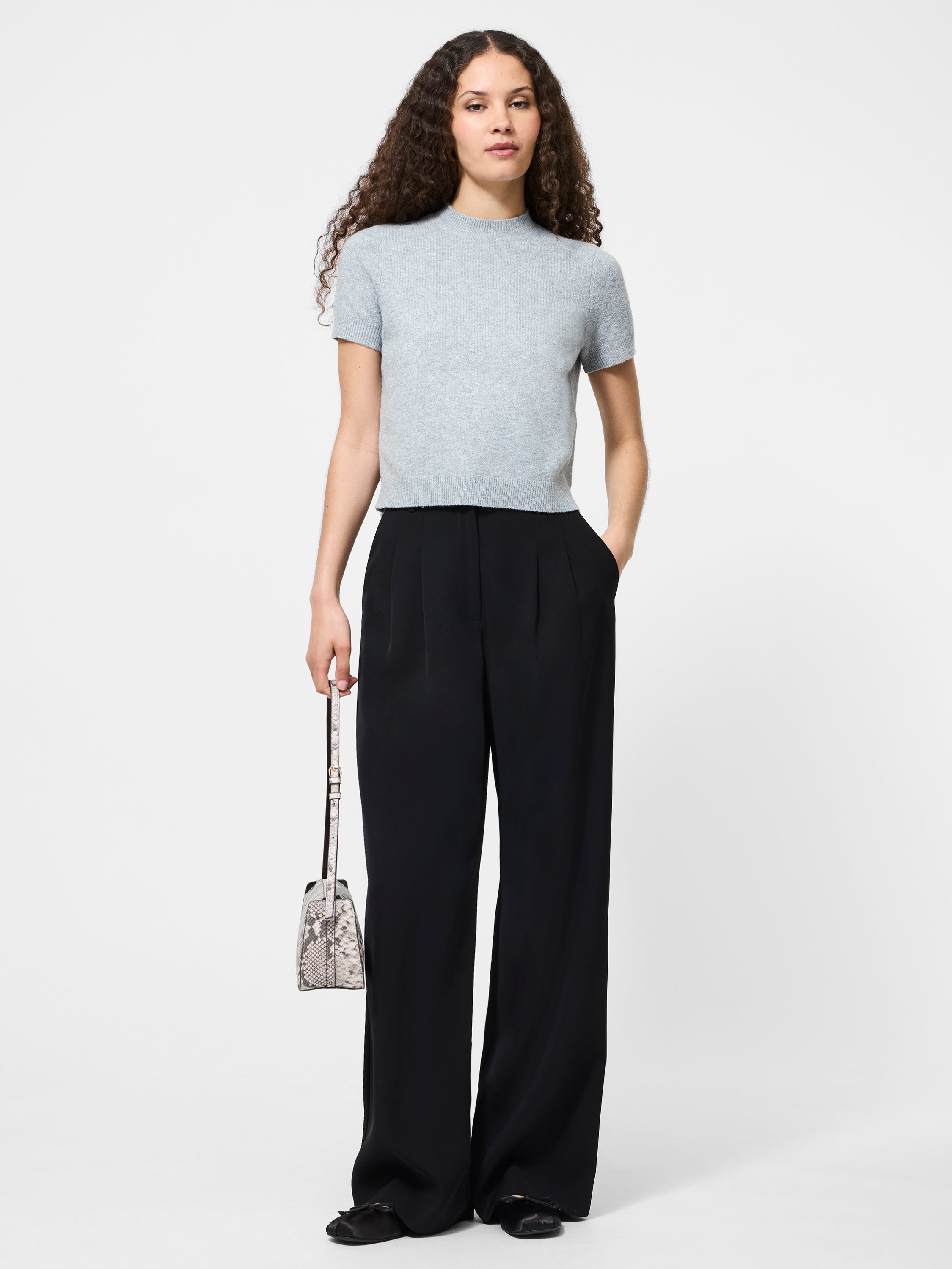 Vhari Mock Neck Short Sleeve Top