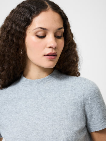 Vhari Mock Neck Short Sleeve Top