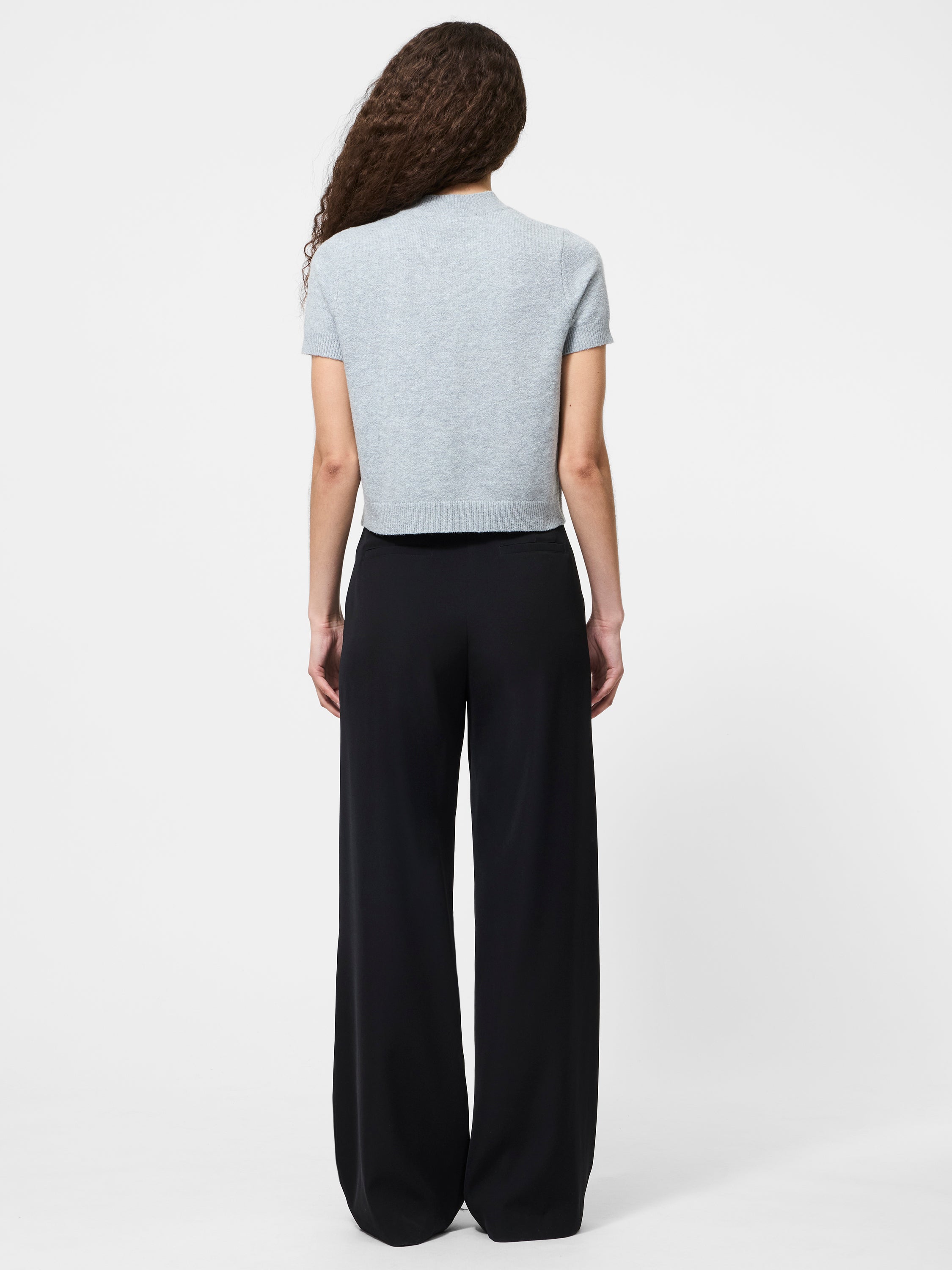 Vhari Mock Neck Short Sleeve Top