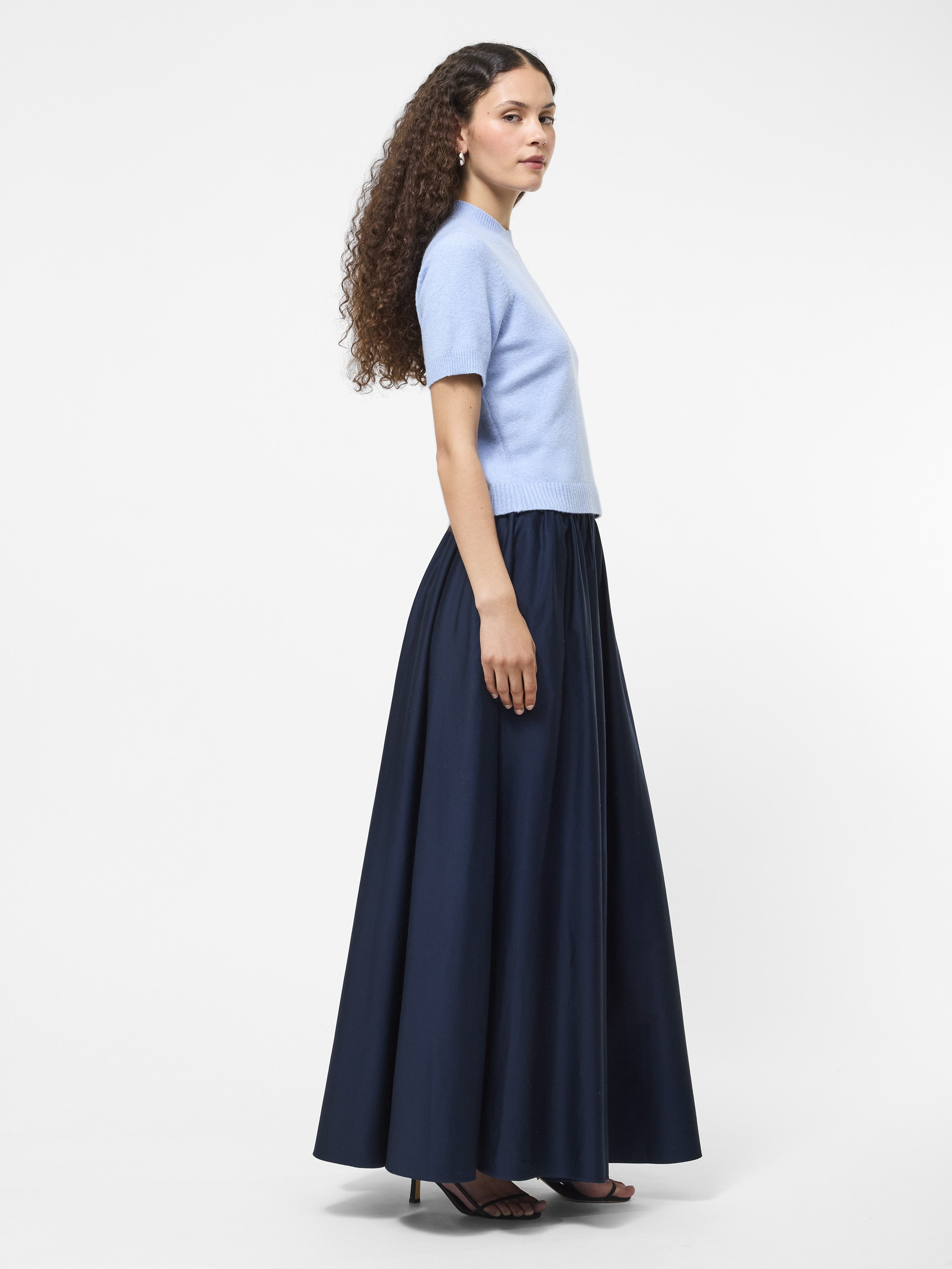 Vhari Mock Neck Short Sleeve Top