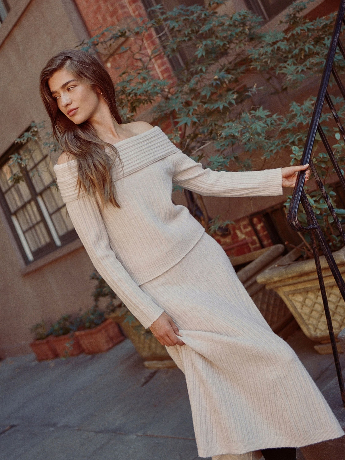 LUCIEN KNIT PULL ON MAXI SKIRT VIEW 4