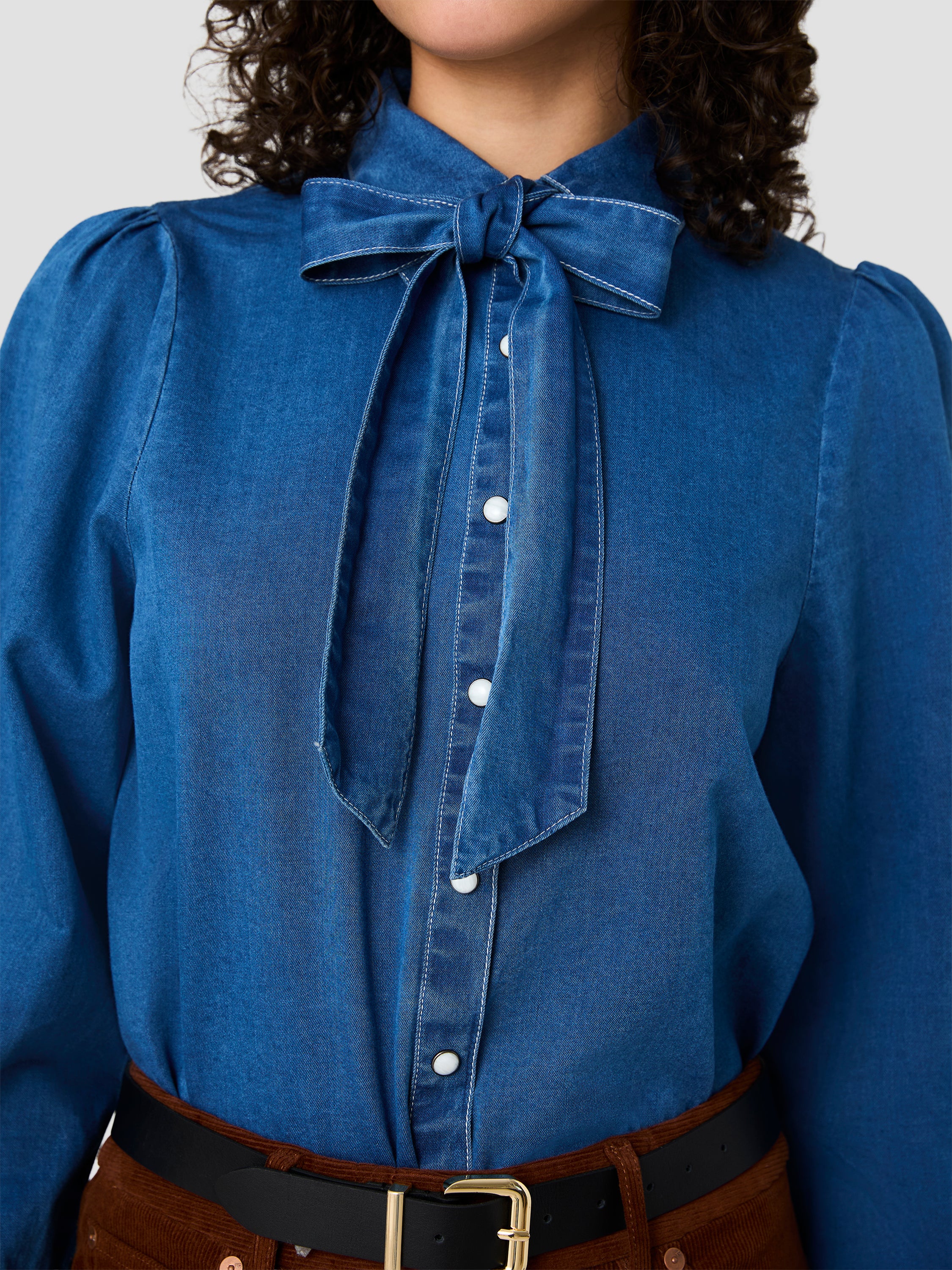 ZAVES CHAMBRAY BOW LONG SLEEVE TOP VIEW 4