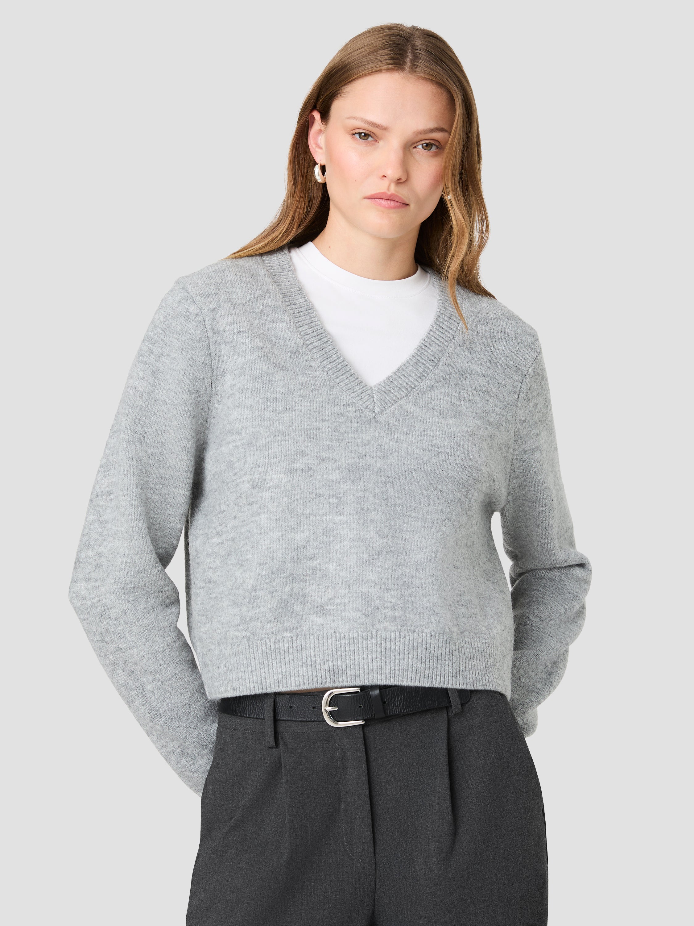 SUZIE KNIT V-NECK PULLOVER SWEATER View 2 | Products