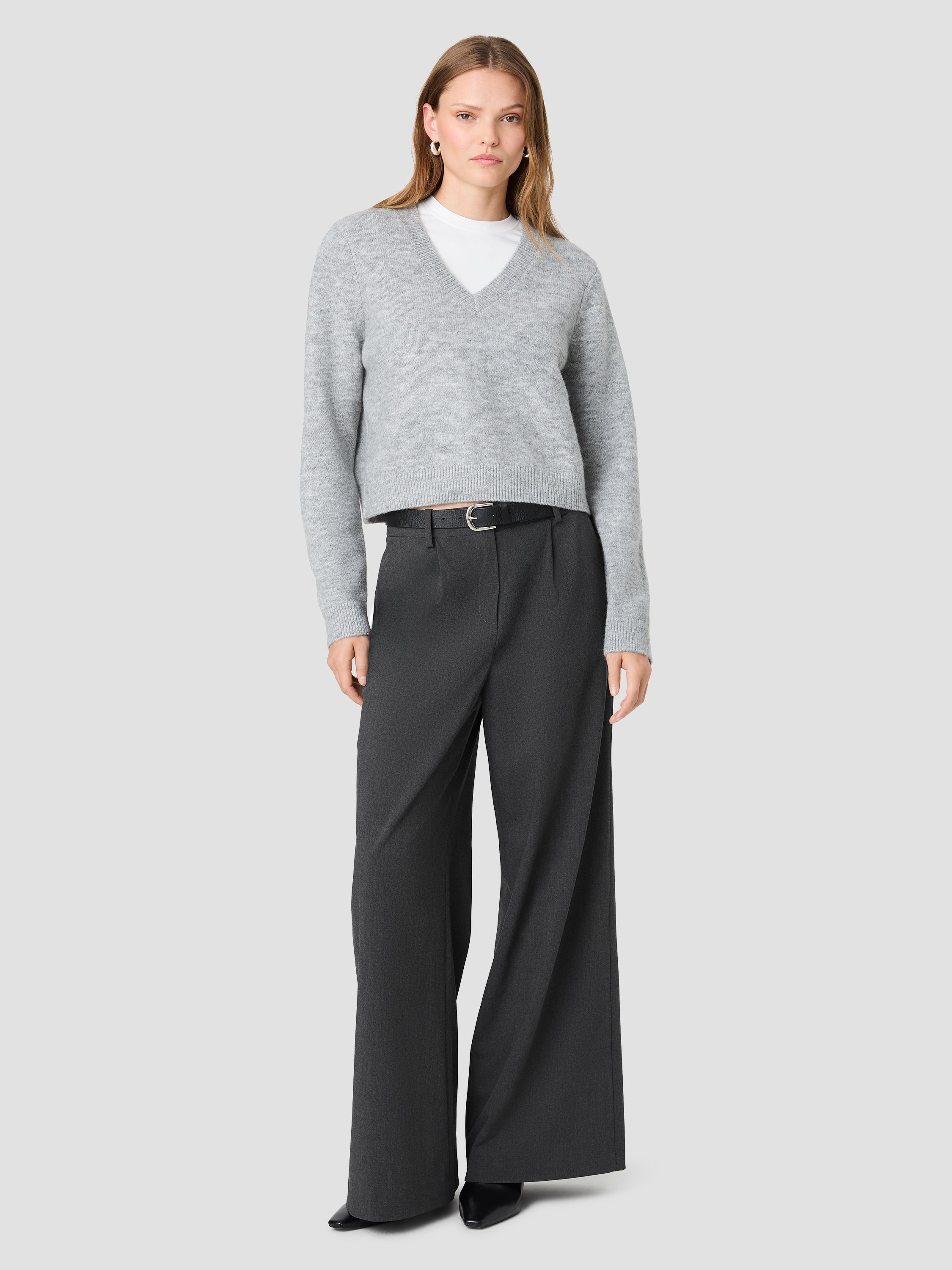 SUZIE KNIT V-NECK PULLOVER SWEATER VIEW 6