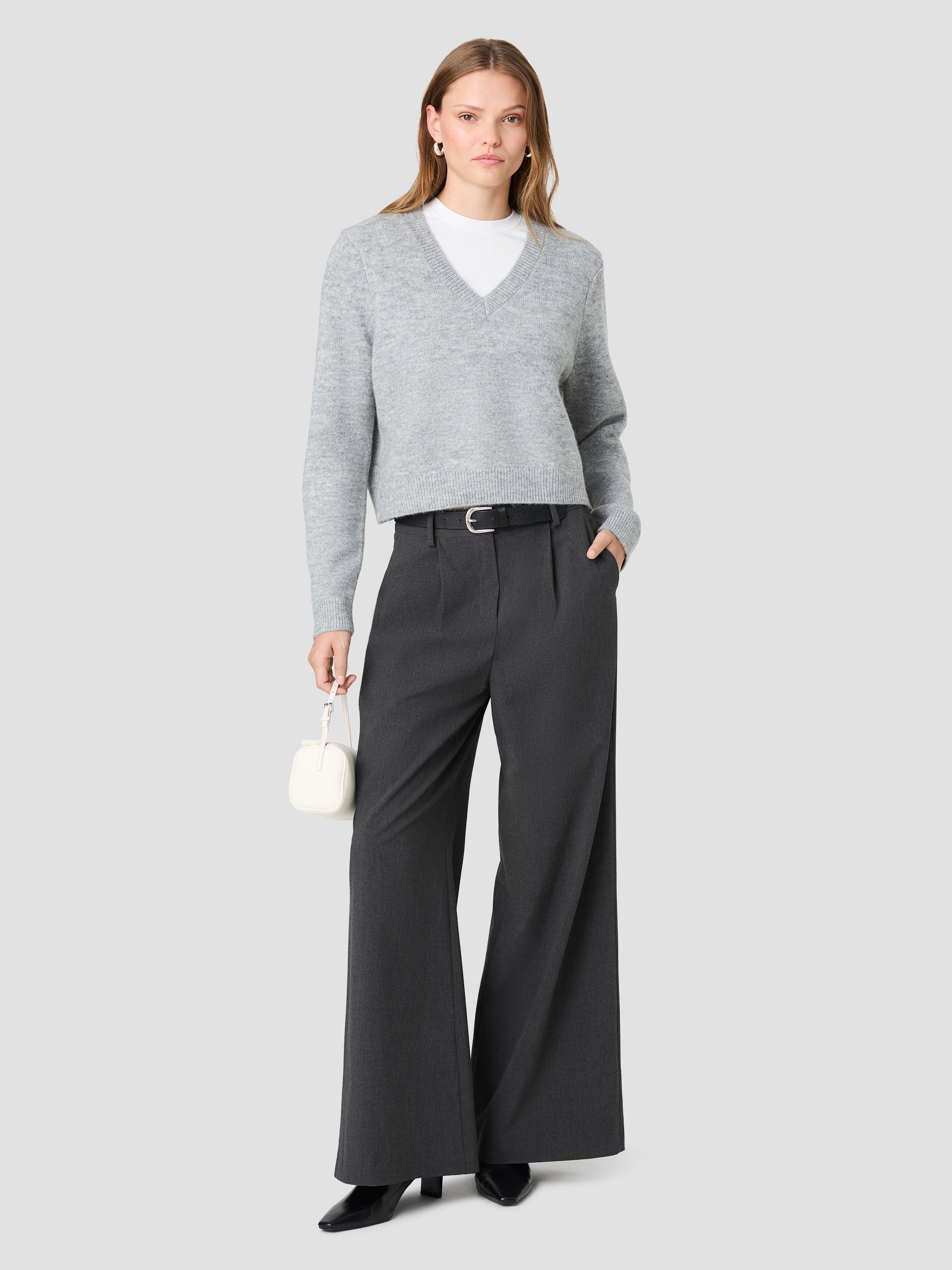 SUZIE KNIT V-NECK PULLOVER SWEATER View 1 | Products