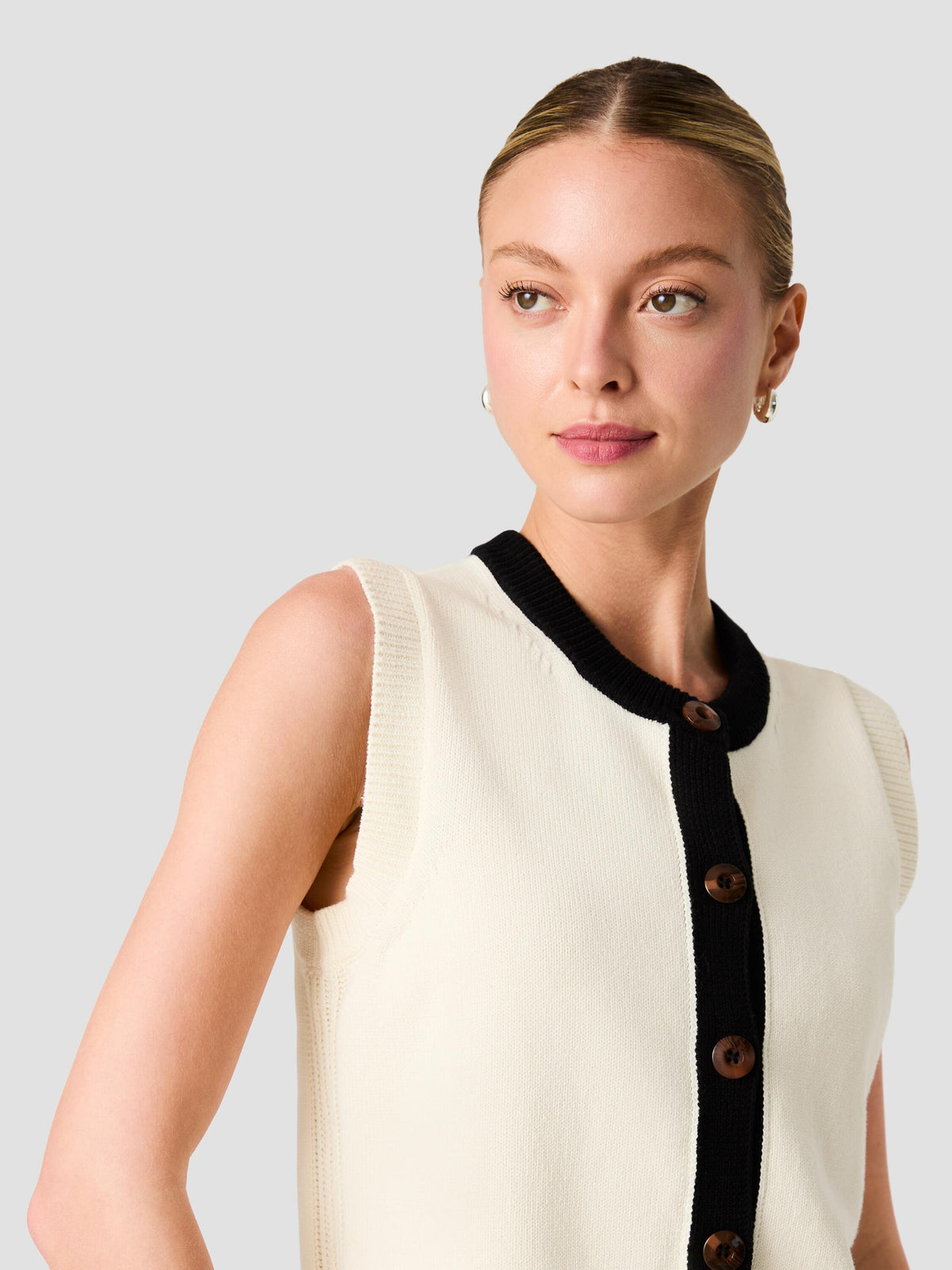 MOZART BUTTON DOWN SWEATER VEST VIEW 3