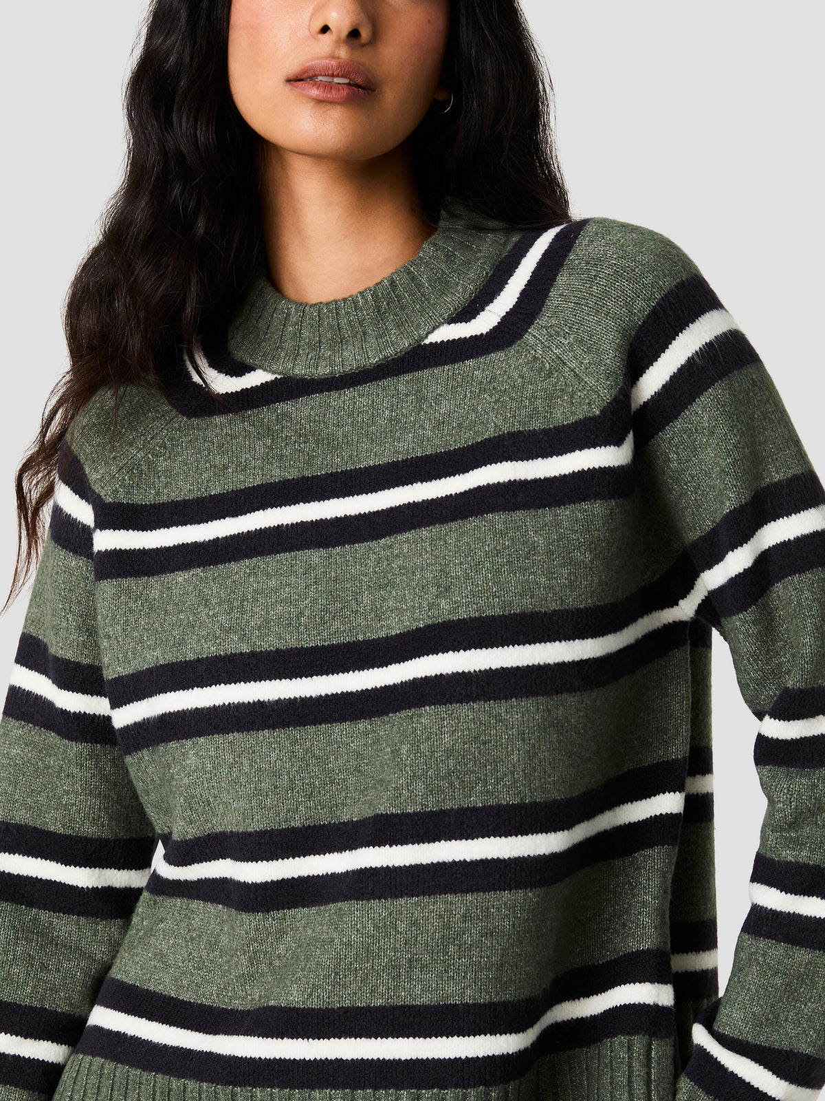 SUZIE PULLOVER SWEATER WITH SLIT VIEW 5