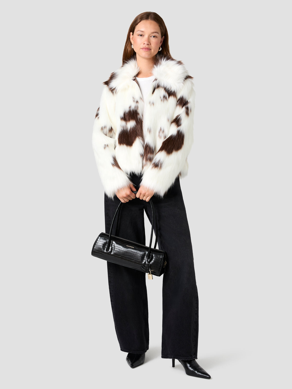 ANIMAL SPOTTED FUR WIDE COLLAR JACKET View 1