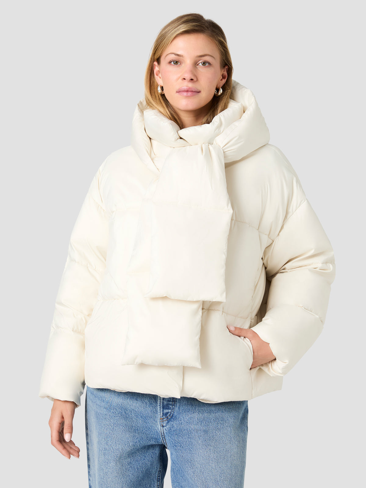 BILLY SCARF PUFFER VIEW 3 | New Arrivals